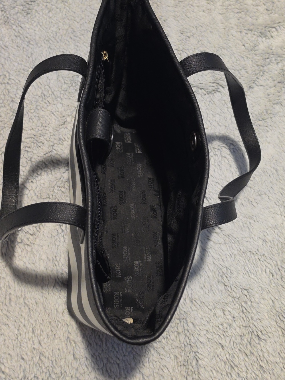 Michael Kors Black and White Striped Leather Tote - Picture 4 of 10